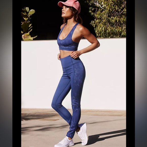 Daily Practice sz XS Sofia leggings navy leopard in excellent like-new condition - Picture 1 of 4